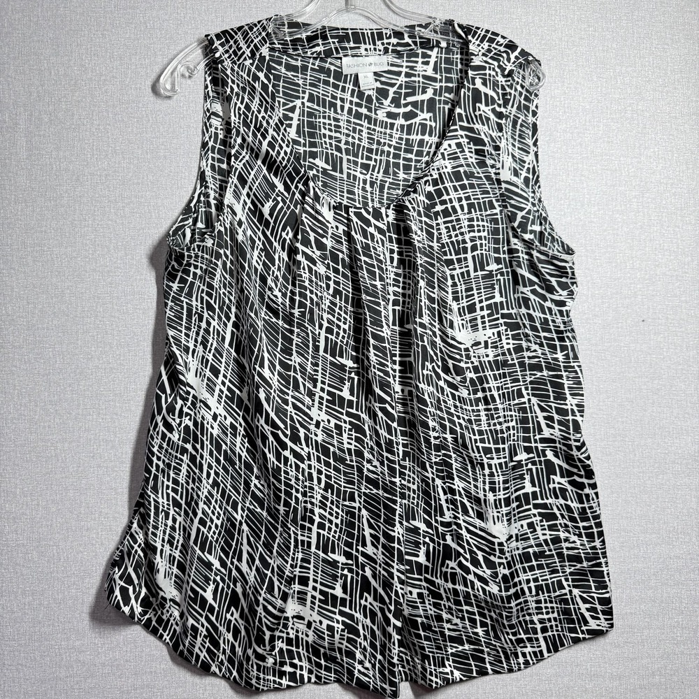 Fashion Bug Blouse Women XL Black White Geometric Sleeveless‎ Scoop Neck Tunic